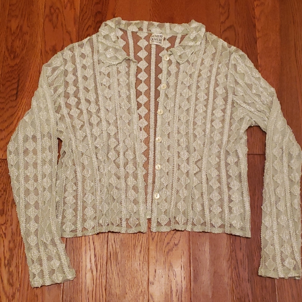 Oliviere finest net top, gorgeous pearl buttons